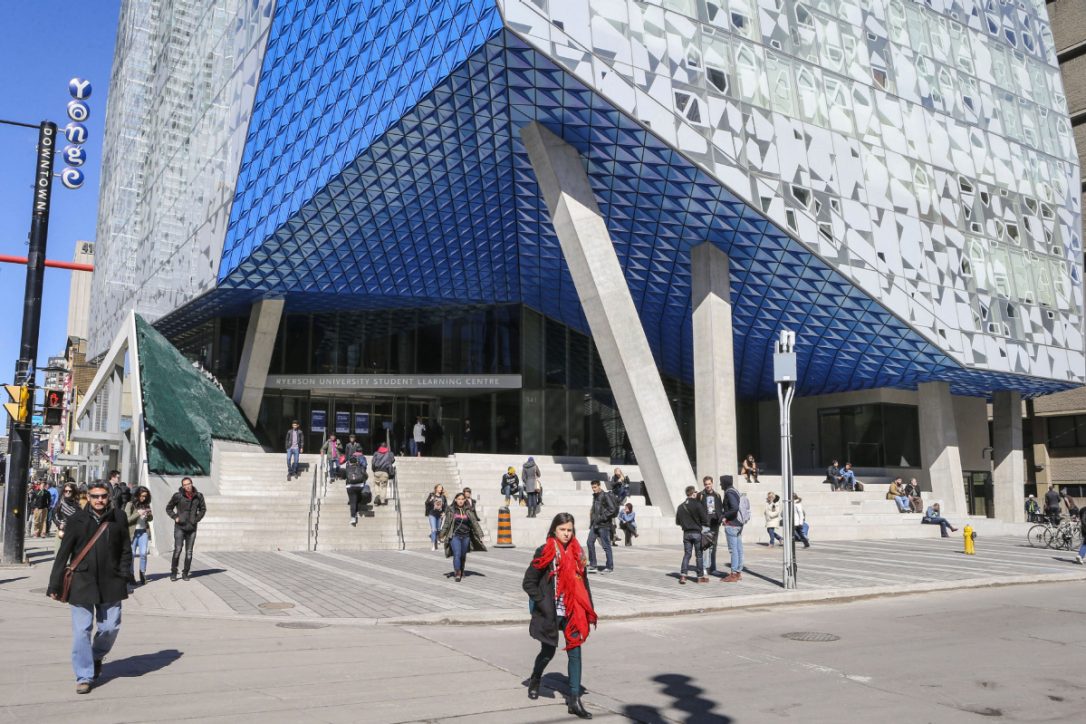 dai hoc ryerson